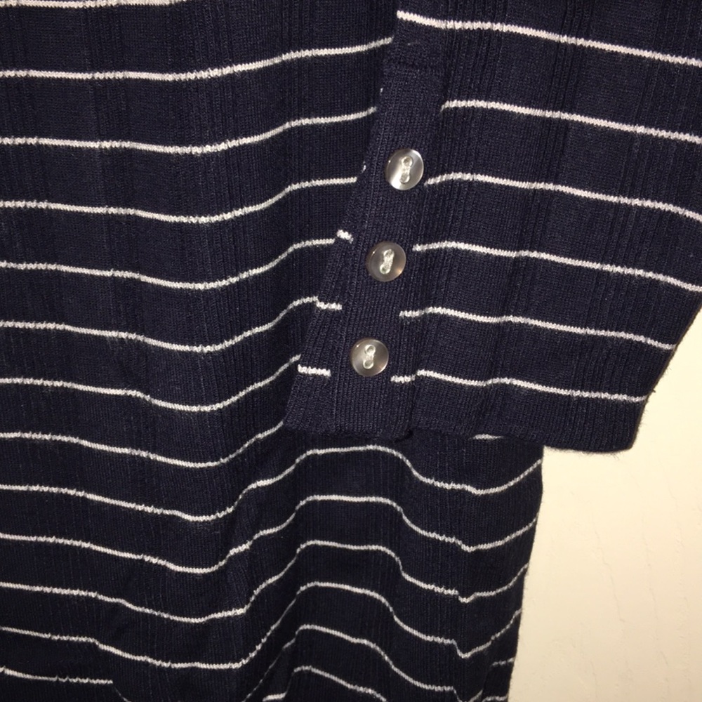 Sweater - Picture 2 of 3